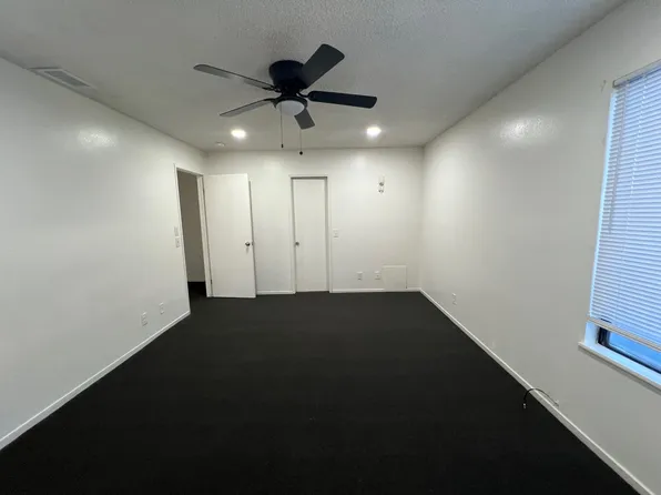 2260 E Avenue Q4 Unit 70, Palmdale, CA 93550