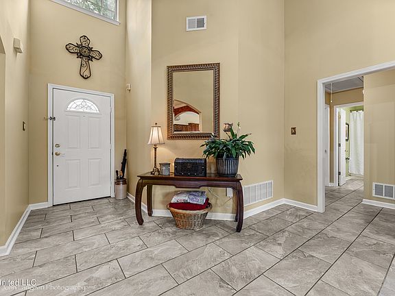 5th image of 2807 Baird Dr