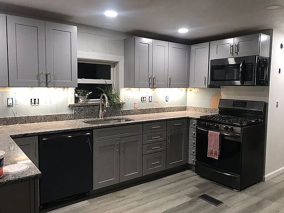 5th image of 66 Hillside Dr