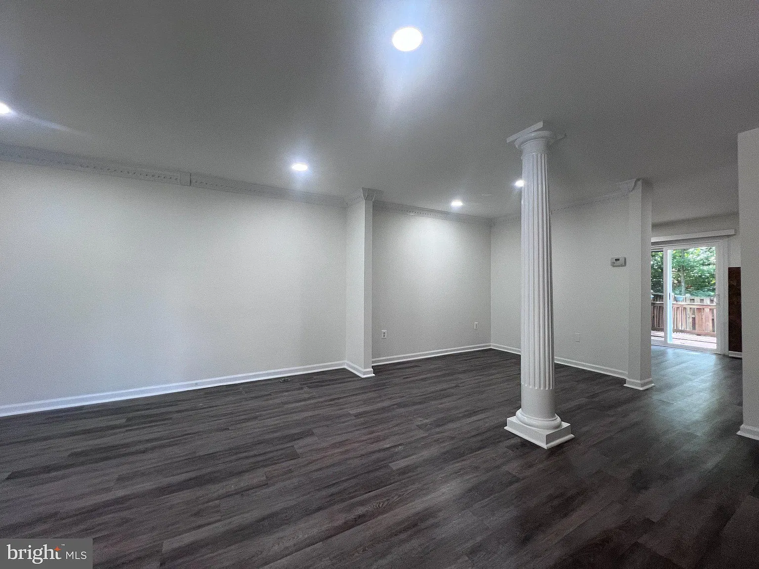 3 bed, 2.5 bath, 1400 sqft, $2,840 — Photo 4