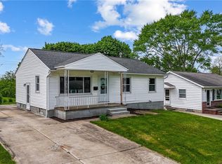 266 Lynn Dr, Cuyahoga Falls, OH 44221