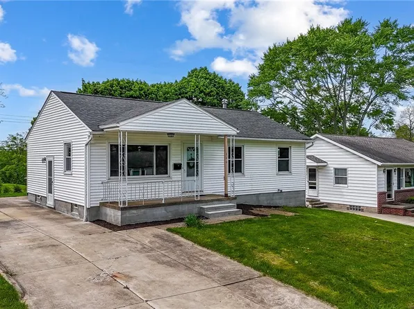 266 Lynn Dr, Cuyahoga Falls, OH 44221