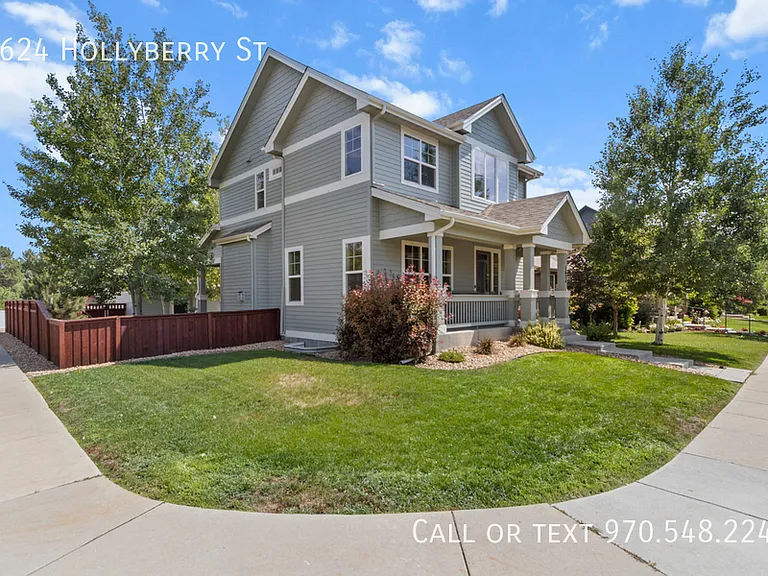 1624 Hollyberry St — Photo 2