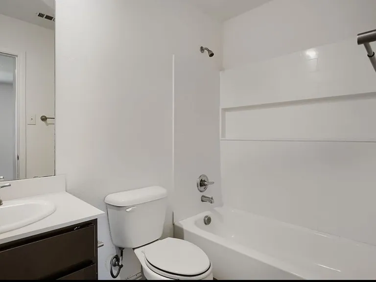 5914 Wilkes Dr — Photo 6