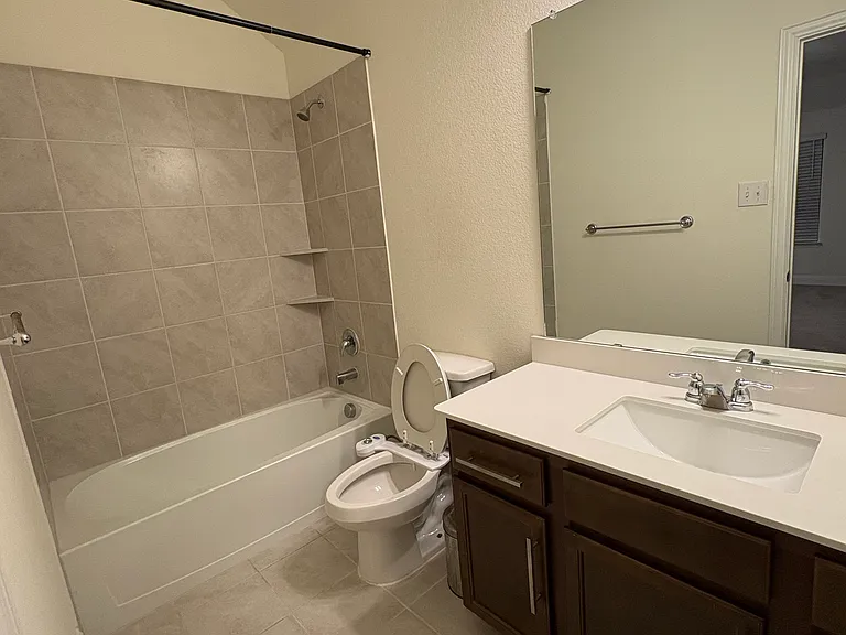 414 Parkford Dr — Photo 7