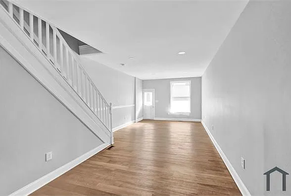 1802 E 29th St — Photo 5