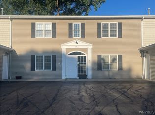 346 Potters Rd, Buffalo, NY 14220