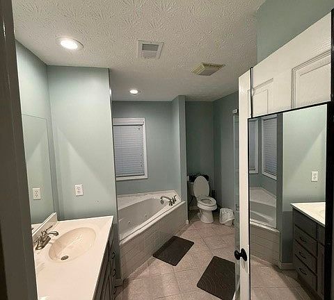 5th image of 204 Gabrielle Ct