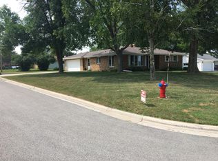 805 Marydale Dr, Green Bay, WI 54313