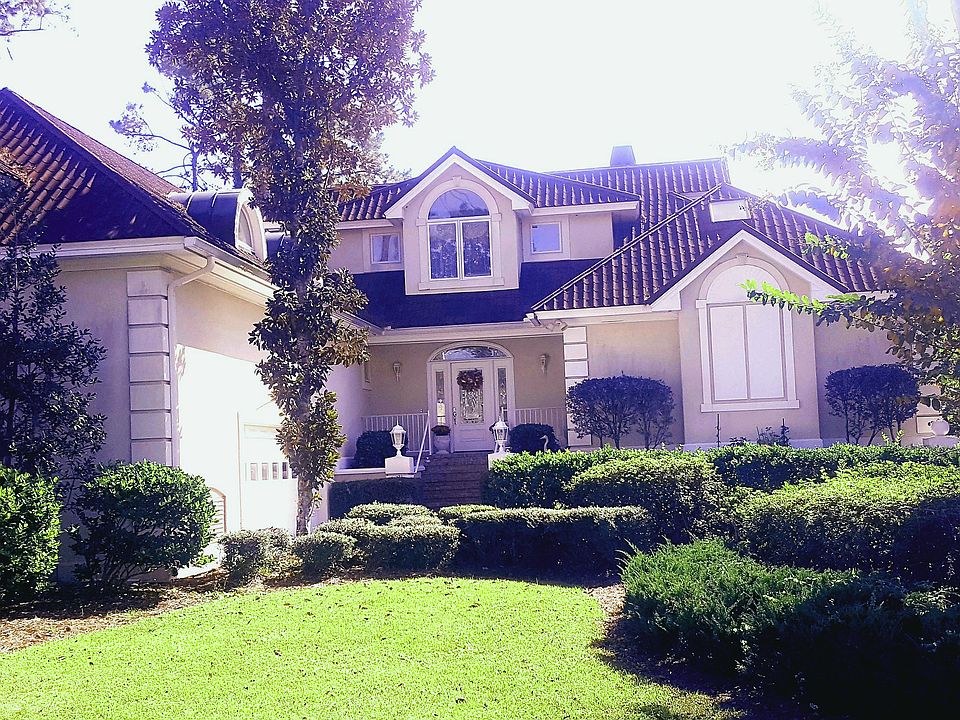 Front Elevation & Garage