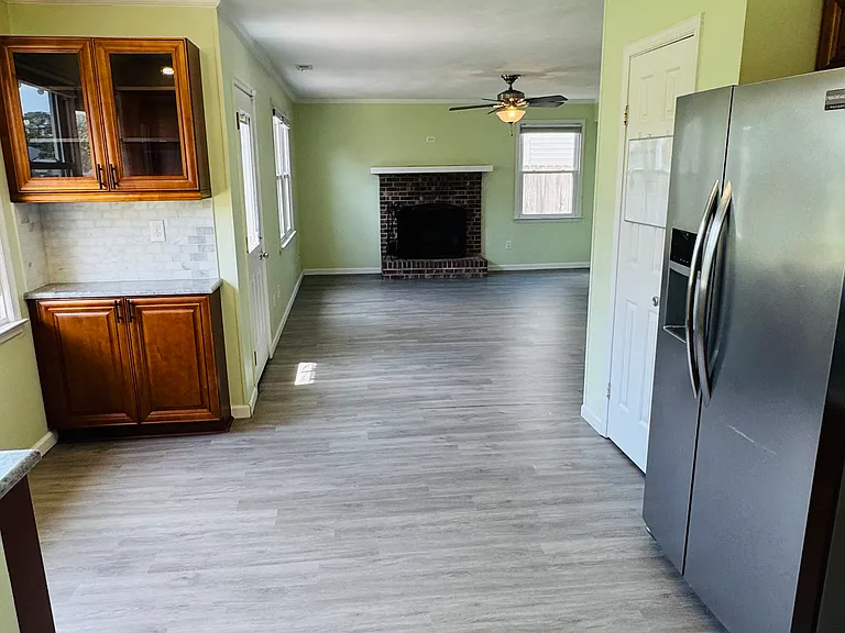 3901 Quartz Ln — Photo 12