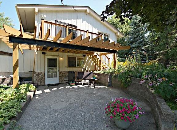 Beautiful new deck and pergola. Paver stone patio retreat.