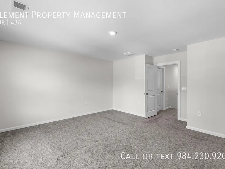 2466 Hutch Ln #1 — Photo 24