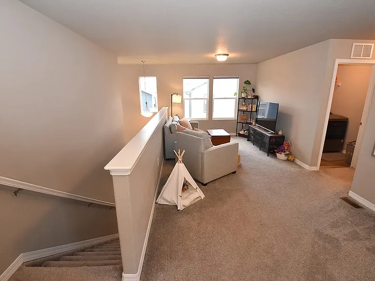 4431 Gneiss Loop — Photo 10