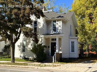 643 Lake Michigan Dr NW #1, Grand Rapids, MI 49504