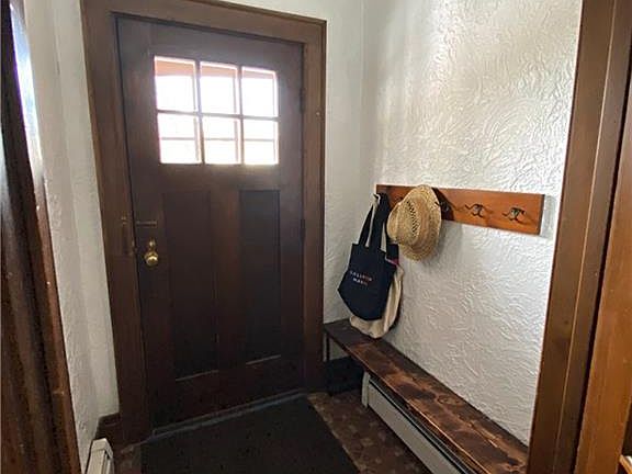 3rd image of 300 Houston Ave