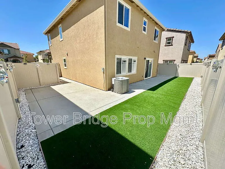 11789 Plato Way — Photo 45