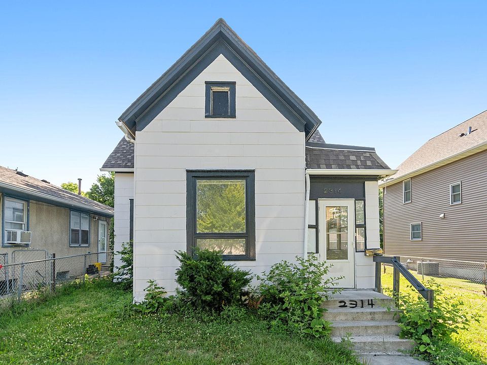 1st image of 2314 Queen Ave N