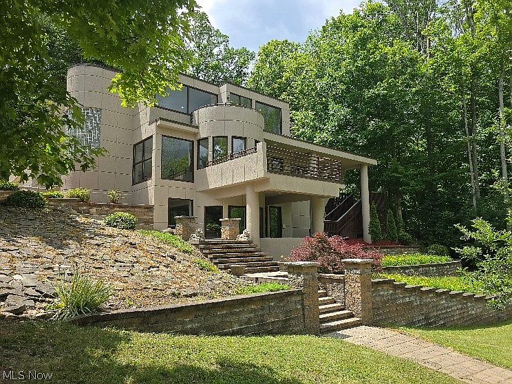 1st image of 13601 Royalton Rd