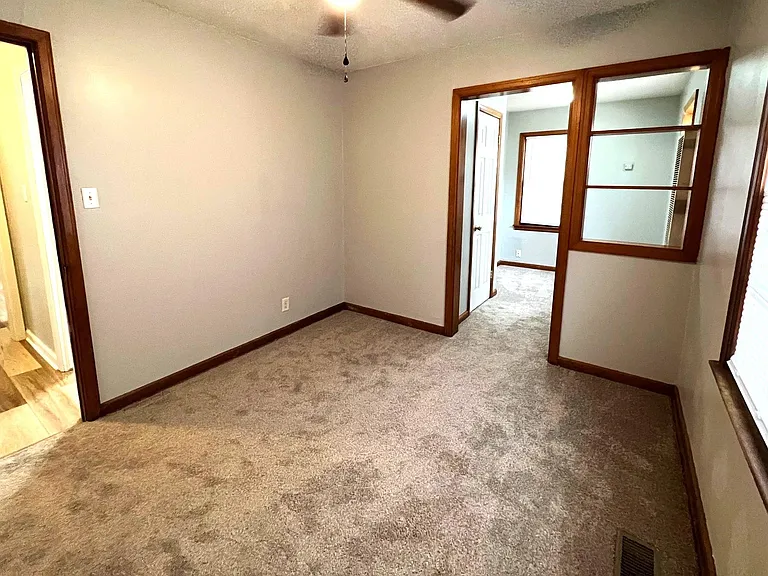 1520 W Arizona Ave — Photo 14