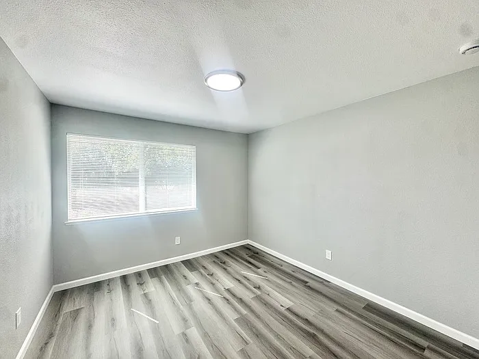 204 Pine St — Photo 10