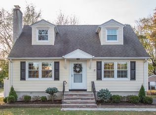 67 3rd St, Pequannock, NJ 07440