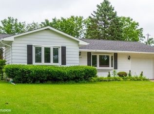 1105 Obrien St, Harvard, IL 60033