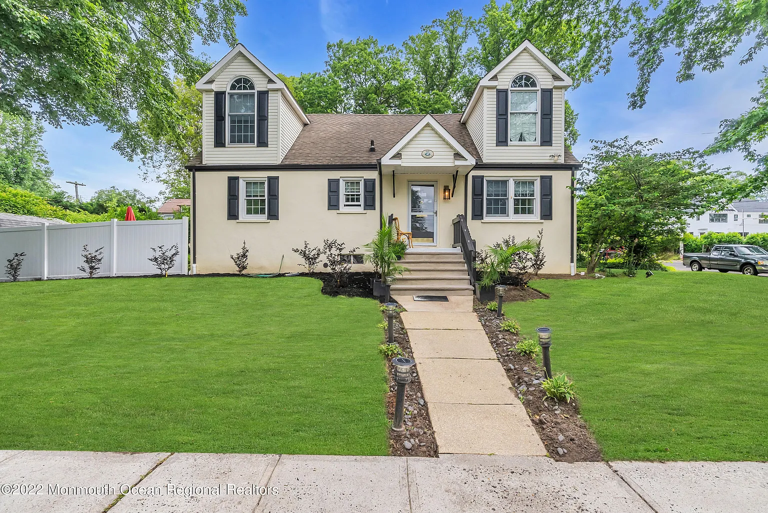 601 Wildwood Road photo 1