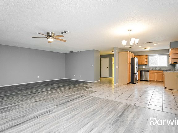 5th image of 10872 William And Mary Ct