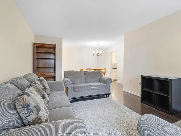 225 Campus Pkwy #117 — Photo 5