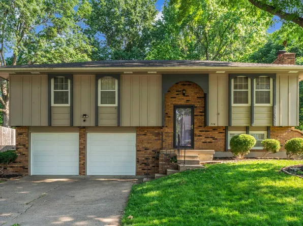 708 NE 80th Ter, Kansas City, MO 64118