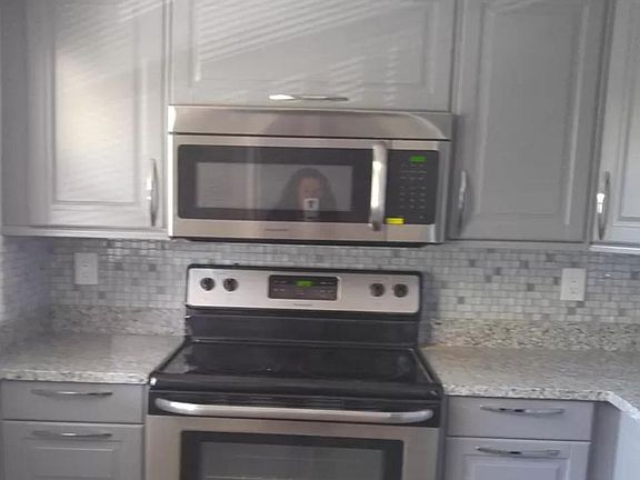 3rd image of 3038 Eastland Blvd Unit F207