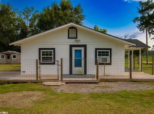 6330 Albritton Rd, Walnut Hill, FL 32568