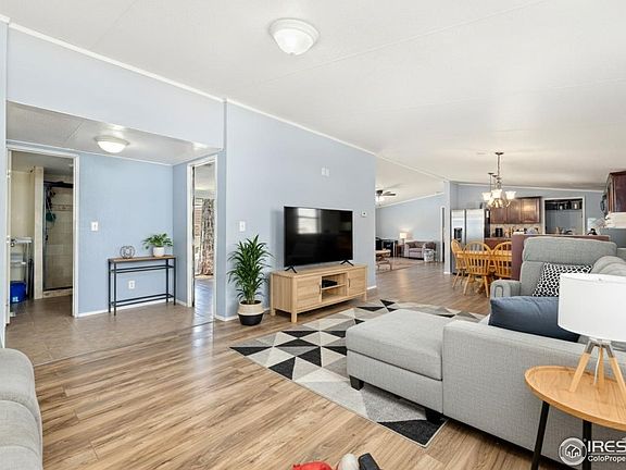 3rd image of 218 Grape St #29