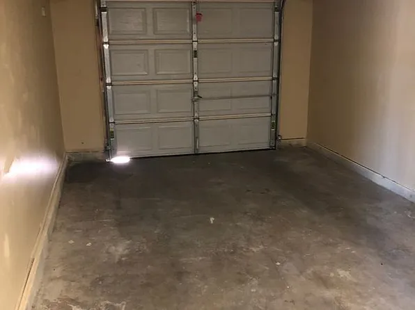 6925 SW Cherokee Ave, Lawton, OK 73505