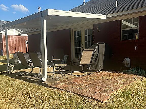 2nd image of 224 Brentwood Dr