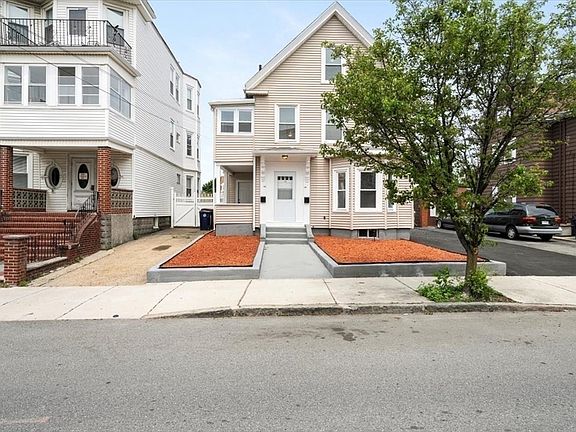 4th image of 16 Oakes St