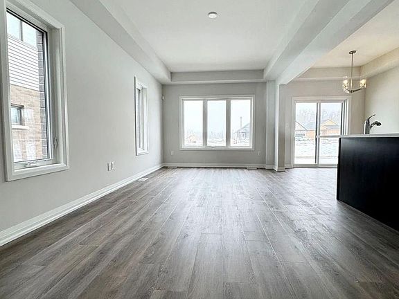 4th image of 74 Acacia Rd