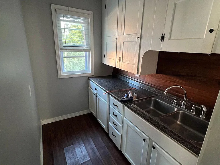 16 Branch Ave #2 — Photo 8