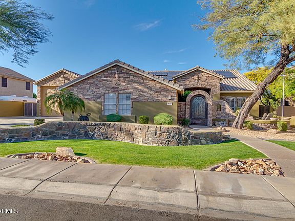 5th image of 8010 W Donald Dr