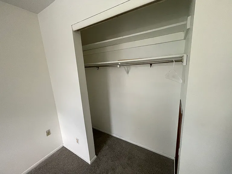 1690 Newfield Rd — Photo 15