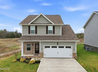 160 E Elderberry St, Oak Ridge, TN 37830