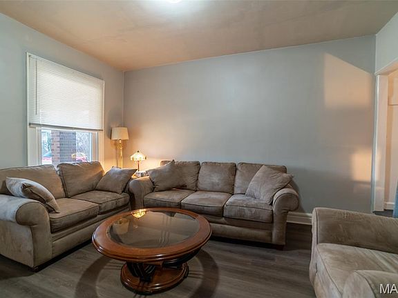 2nd image of 5039 Grace Ave