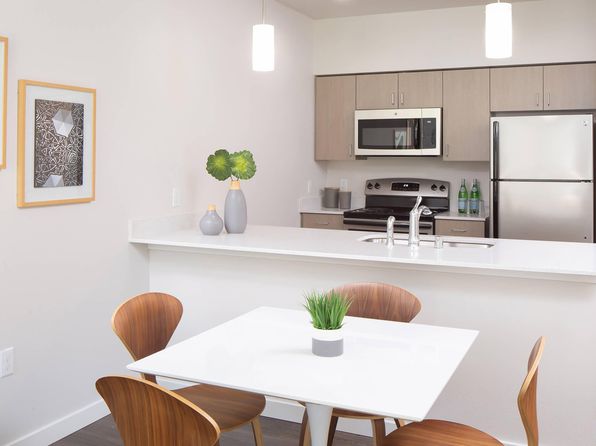 13280 Linden Ave N APT 202