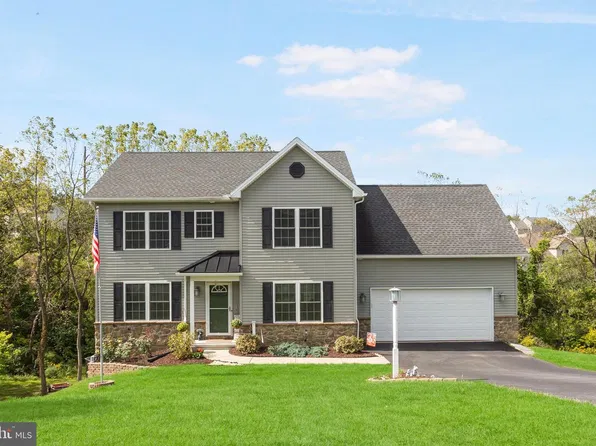 385 Barclay Dr, Red Lion, PA 17356