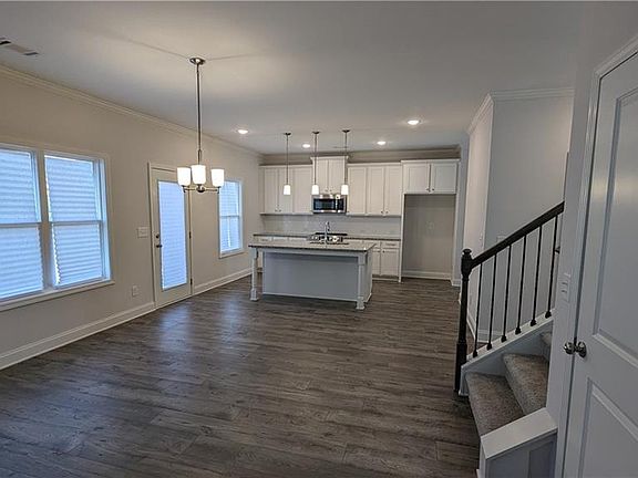 5th image of 331 Brookstone Trl
