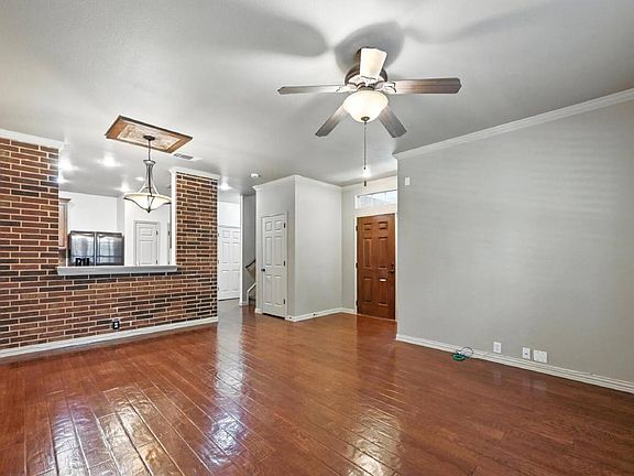 2nd image of 2212 Stonepark Pl