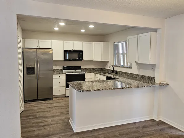 4001 Beneva Rd, Sarasota, FL