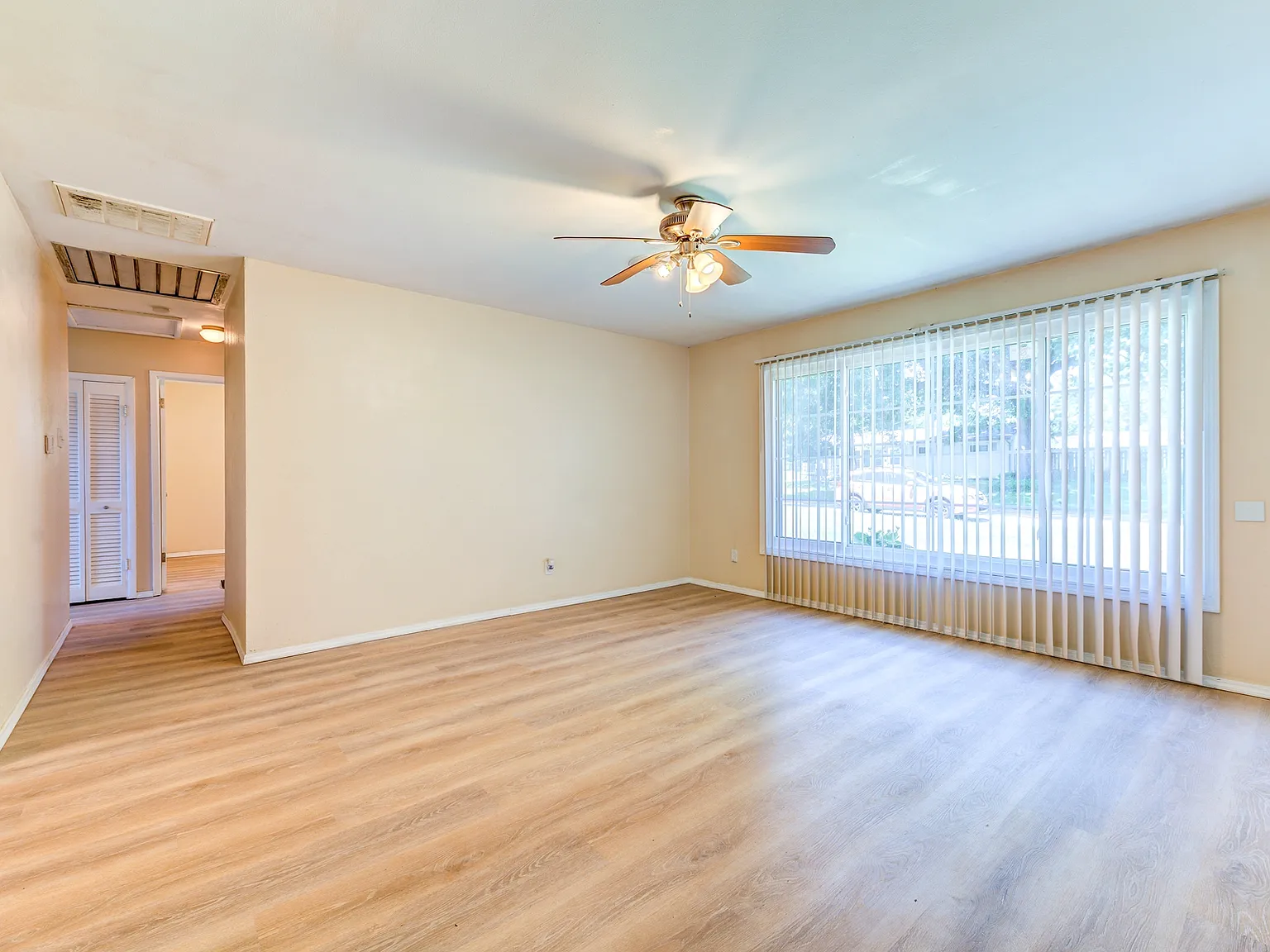 3 bed, 1188 sqft, $1,425 — Photo 4