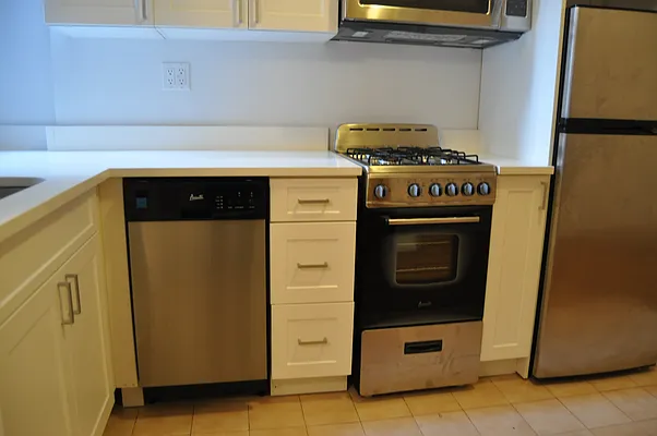 Rented by Sky Management | media 29